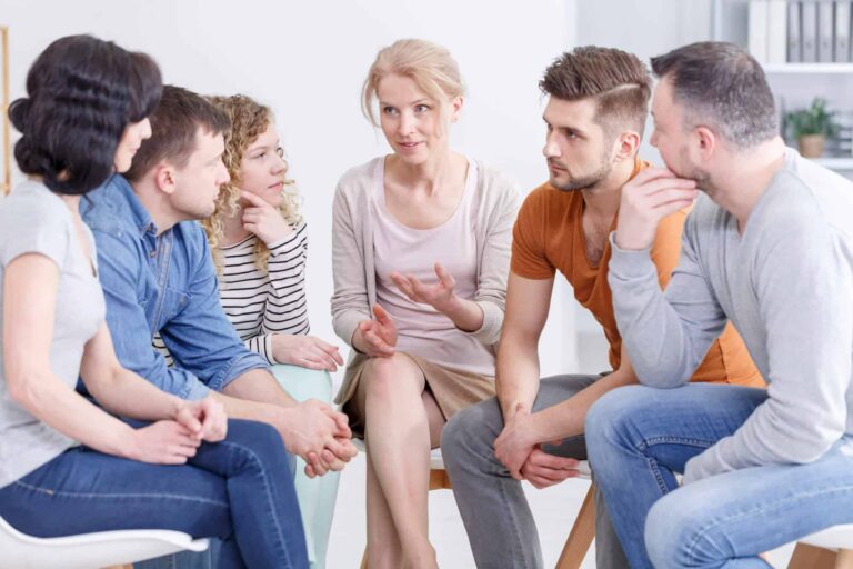Psychologist-explaining-healing-process